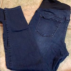 Maternity skinny jeans.